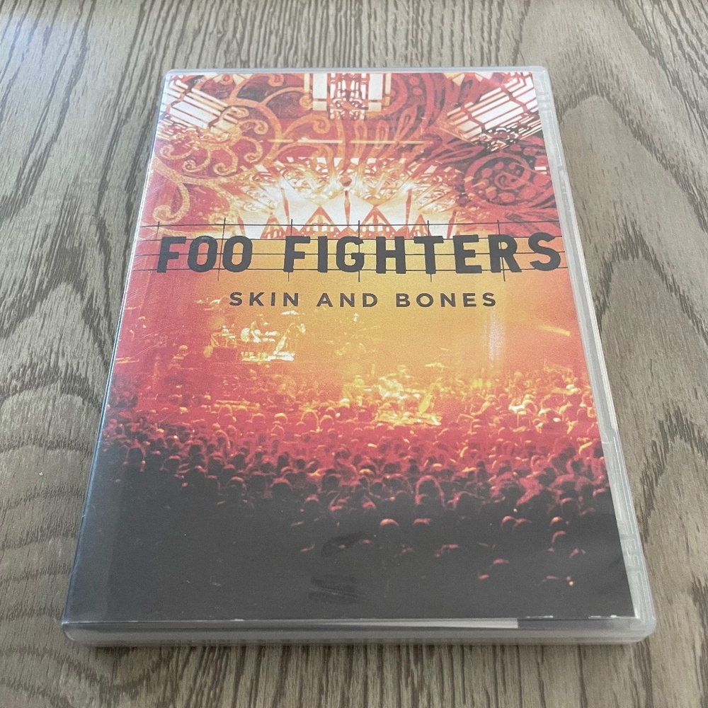 Foo Fighters - Skin and Bones Concert DVD